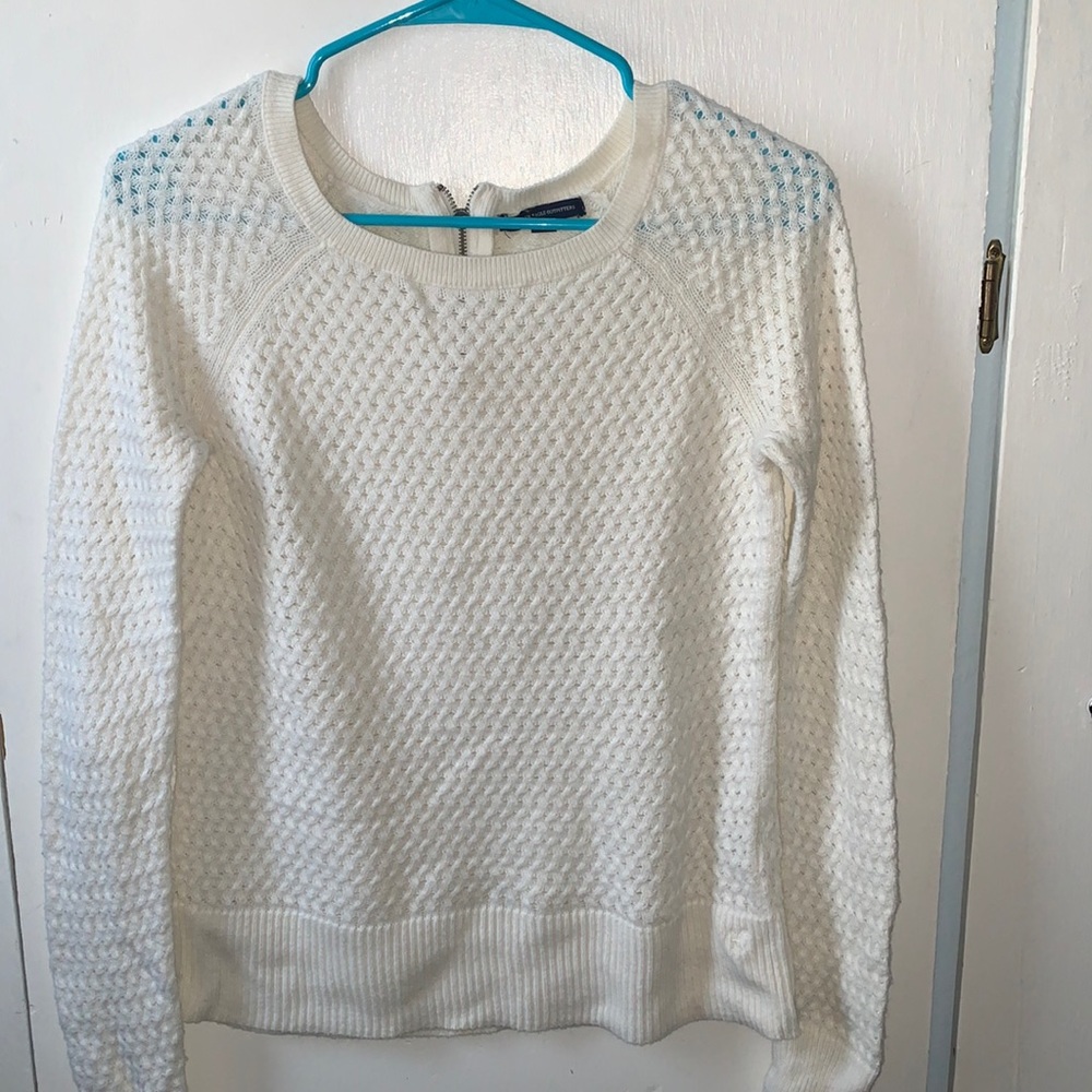 American Eagle Sweater Size MEDIUM